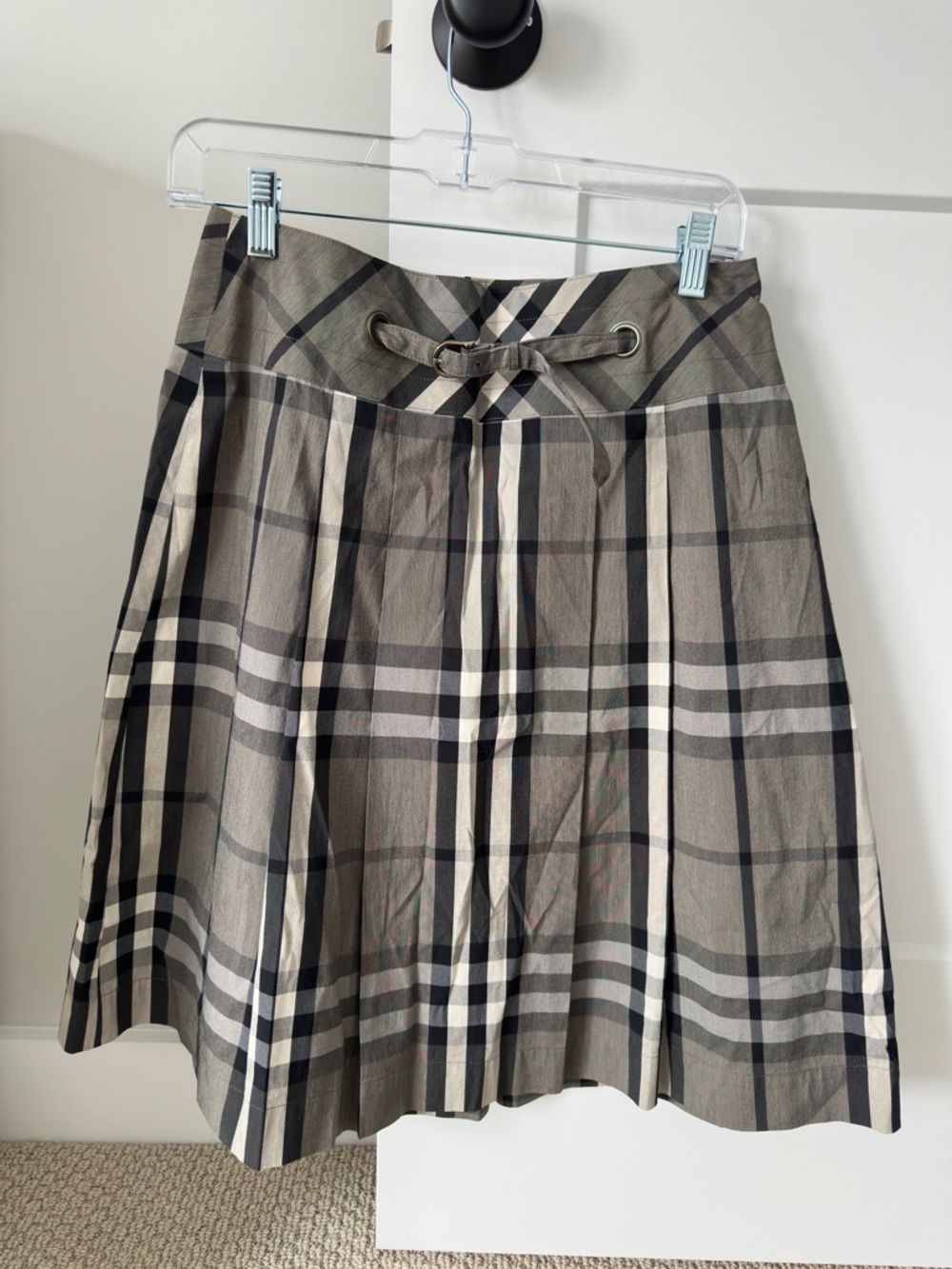 Burberry Gray, Black and White Plaid Pleated A-Line Skirt